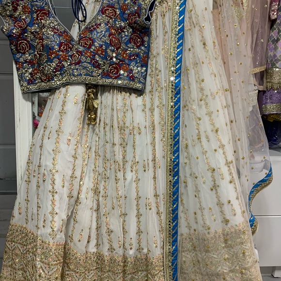 Re and new heavy lengha with hand work blouse size 40-42 - Picture 3 of 8